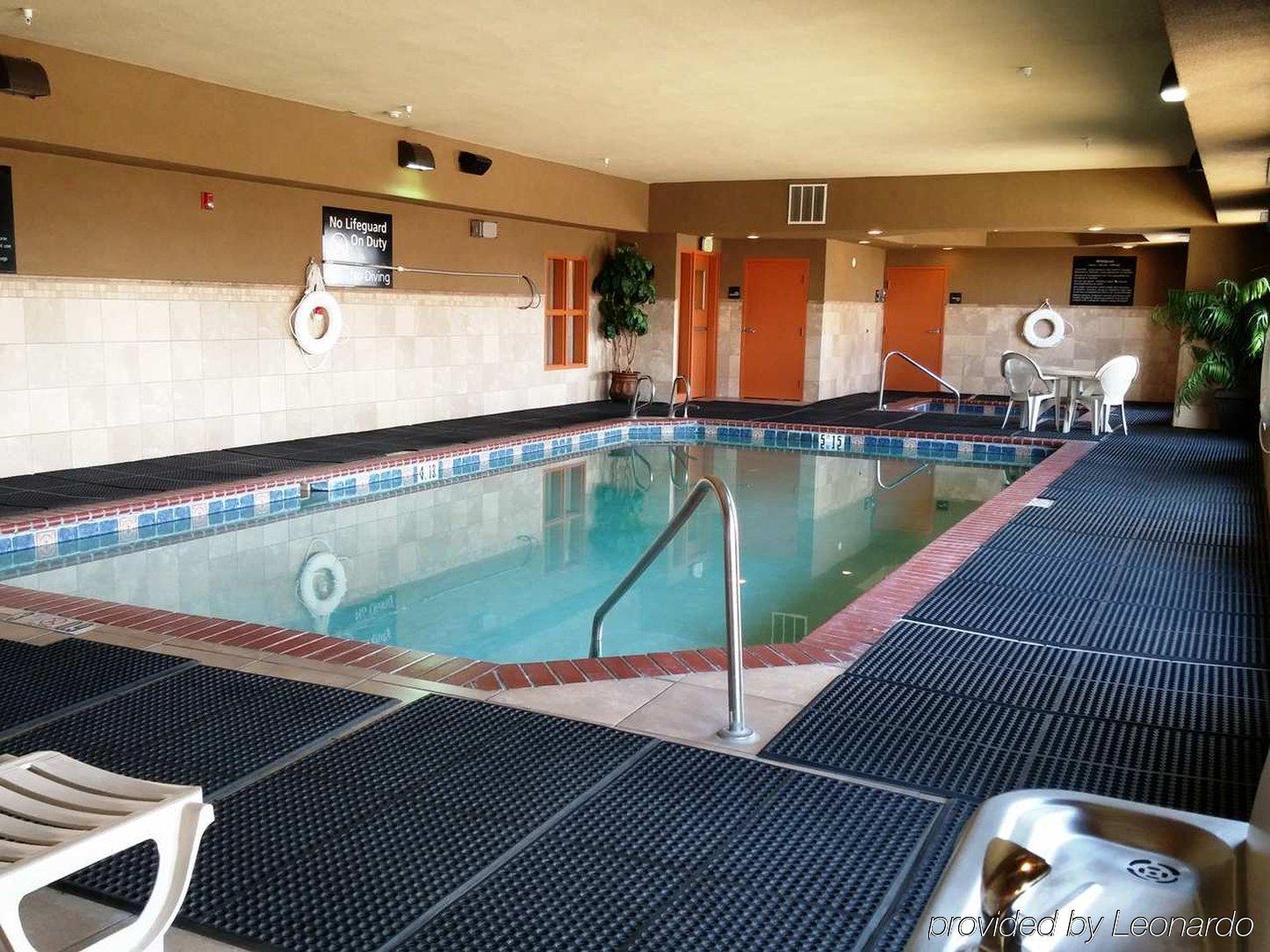 Hampton Inn & Suites Albuquerque-Coors Road Exterior photo